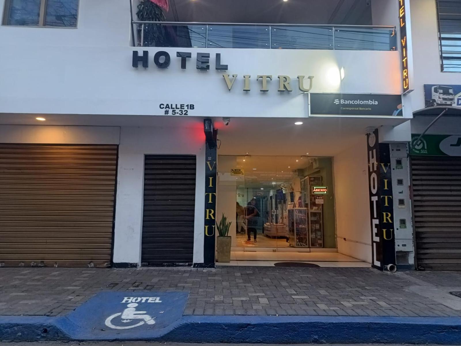 Hotel Vitru กูกูตา ภายนอก รูปภาพ